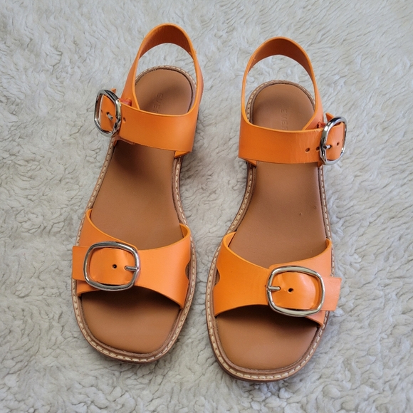 Everlane Twin Buckle Sandals Orange Silver Tone Women's 7 - Picture 1 of 8